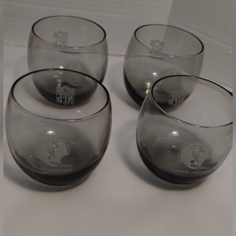 Vintage NFL Atlanta Falcons Smoke Glass Set Of 4 Rock Whiskey Low Ball Glasses